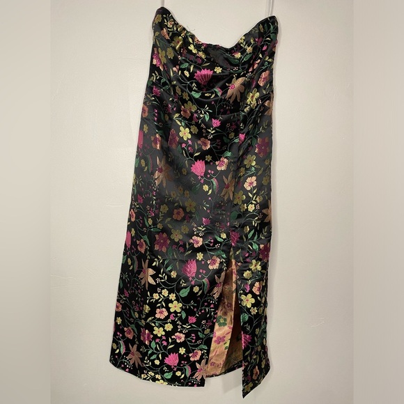 Lulus Make a Move Black Satin Floral Jacquard Strapless Midi Dress - Picture 2 of 7